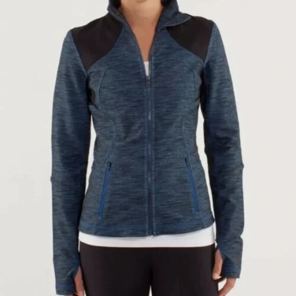 Sold  Lululemon Define Jacket sz 4   Slub blue Denim Limitless Blue/ Black  run